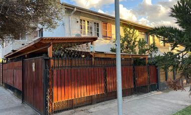 LINDA CASA EN UNO DE LOS MEJORES BARRIOS DE SAN JOAQUIN