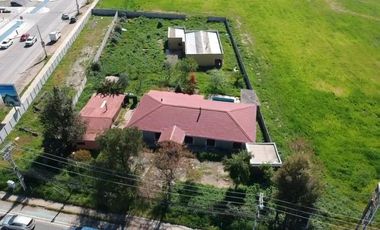 SE ARRIENDA CASA Y CONTRUCCION LAS RASTRAS