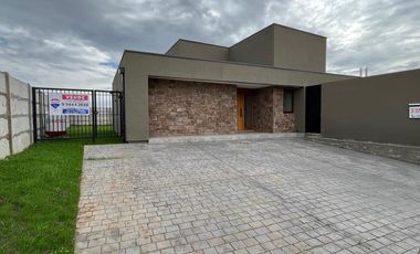 SE VENDE CASA NUEVA RESERVA LAS RASTRAS TALCA