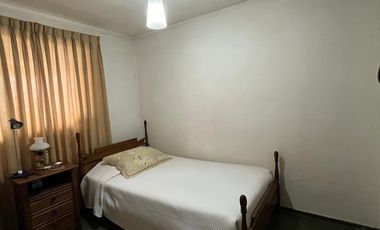 SE VENDE CASA 2 SUR N° 698 , CASA 25 TALCA