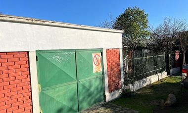 SE VENDE CASA 2 SUR N° 698 , CASA 25 TALCA