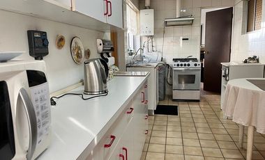 SE VENDE CASA 2 SUR N° 698 , CASA 25 TALCA