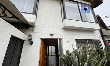 Se Vende Casa de 2 pisos en Alameda de Talca