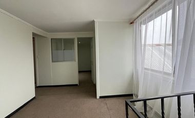 Se Vende Casa de 2 pisos en Alameda de Talca