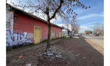 Se vende casa excelente ubicacion comercial.