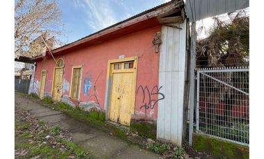 Se vende casa excelente ubicacion comercial.