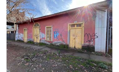 Se vende casa excelente ubicacion comercial.