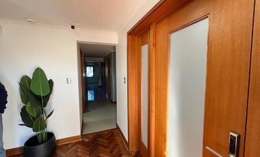 SE VENDEN OFICINAS CON GALPON COMO NUEVAS