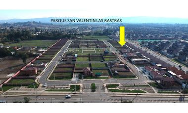 Se vende excelente casa en Parque San Valentin.
