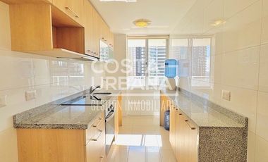 Amplio e iluminado departamento en Costa de Montemar