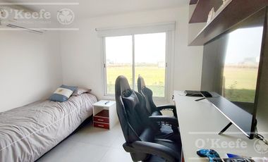 Casa en venta  de 5 ambientes  en Barrio Cerrado Villalobos de Hudson Berazategui