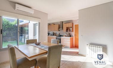 Venta Casa 6 amb 3 dorm Jardín Pileta en Santa Clara (Villanueva) Dique Luján Tigre