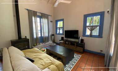 CASA EN VENTA EN COUNTRY EL PATO