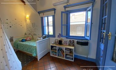 CASA EN VENTA EN COUNTRY EL PATO