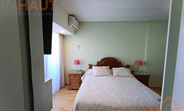 Venta Departamento 3 habitaciones + dos cocheras y bauleras sarmiento al 200