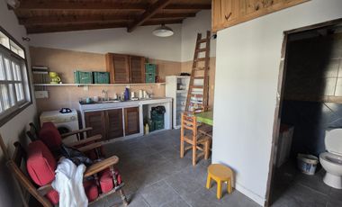 Casa en J.B. Vago al 600, Temperley Oeste