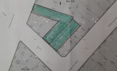 Excelente local/galpòn con losa en venta