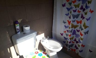 EN VENTA CASA DUPLEX 4 AMBIENTES- QUILMES OESTE