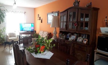 EN VENTA CASA DUPLEX 4 AMBIENTES- QUILMES OESTE