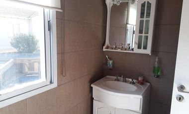 EN VENTA CASA DUPLEX 4 AMBIENTES- QUILMES OESTE