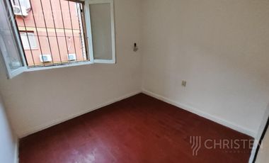 Departamento de 3 dormitorios en  venta en Av. Gral. Paz casi Av. Galicia.