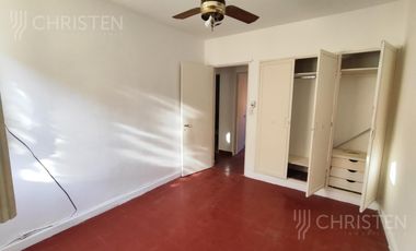 Departamento de 3 dormitorios en  venta en Av. Gral. Paz casi Av. Galicia.