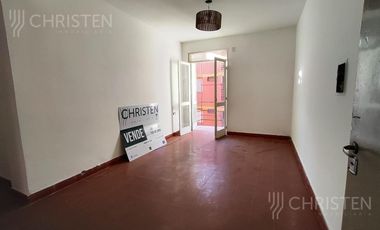 Departamento de 3 dormitorios en  venta en Av. Gral. Paz casi Av. Galicia.