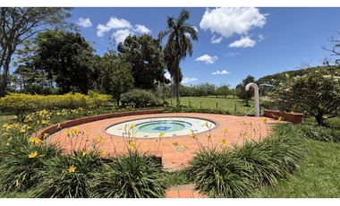 VENTA DE FINCA EN MONTENEGRO, QUINDO, COLOMBIA