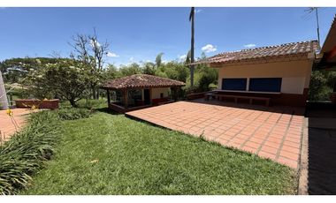 VENTA DE FINCA EN MONTENEGRO, QUINDO, COLOMBIA