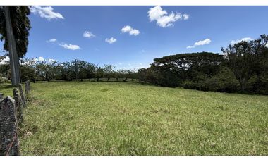VENTA DE FINCA EN MONTENEGRO, QUINDO, COLOMBIA