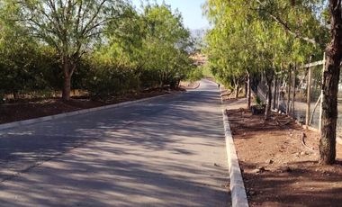 PARCELA CON CASA HACIENDA CHACABUCO COLINA