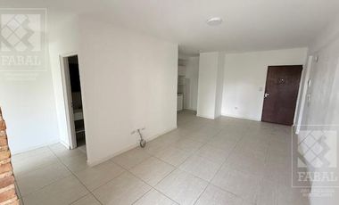 Departamento venta centro, 1 dormitorio, baño y balcón