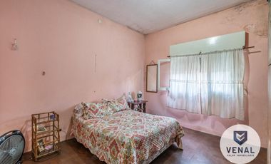 Venta PH 8 ambientes a Refaccionar, 2 plantas 4 dormitorios multifamiliar Villa Ballester
