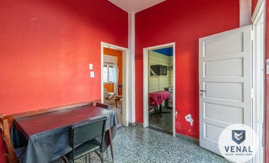 Venta PH 8 ambientes a Refaccionar, 2 plantas 4 dormitorios multifamiliar Villa Ballester