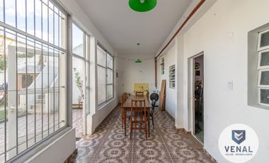 Venta PH 8 ambientes a Refaccionar, 2 plantas 4 dormitorios multifamiliar Villa Ballester