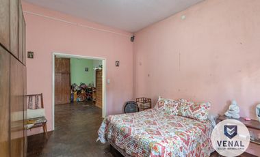 Venta PH 8 ambientes a Refaccionar, 2 plantas 4 dormitorios multifamiliar Villa Ballester