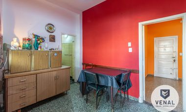 Venta PH 8 ambientes a Refaccionar, 2 plantas 4 dormitorios multifamiliar Villa Ballester