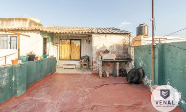 Venta PH 8 ambientes a Refaccionar, 2 plantas 4 dormitorios multifamiliar Villa Ballester