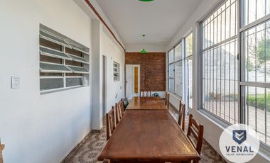Venta PH 8 ambientes a Refaccionar, 2 plantas 4 dormitorios multifamiliar Villa Ballester