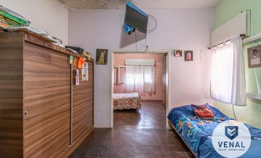 Venta PH 8 ambientes a Refaccionar, 2 plantas 4 dormitorios multifamiliar Villa Ballester