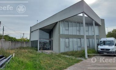 Predio en alquiler de 10.000 m2 con 500 m2 de oficinas - Uso logístico