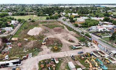 Predio en alquiler de 10.000 m2 con 500 m2 de oficinas - Uso logístico