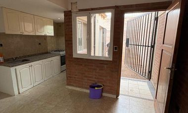 ALQUILER DUPLEX 2 DORMITORIOS CENTENARIO