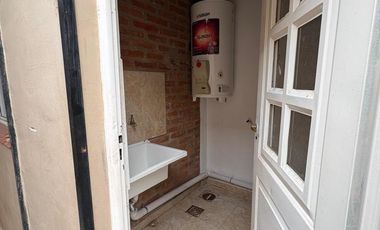 ALQUILER DUPLEX 2 DORMITORIOS CENTENARIO