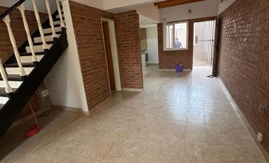 ALQUILER DUPLEX 2 DORMITORIOS CENTENARIO