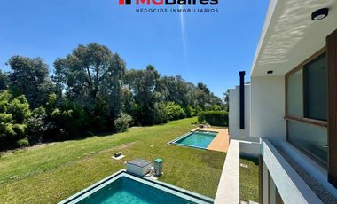Casa a estrenar en venta en Saint Thomas Este-Oeste