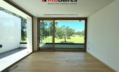 Casa a estrenar en venta en Saint Thomas Este-Oeste