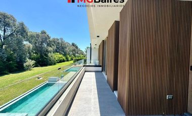 Casa a estrenar en venta en Saint Thomas Este-Oeste
