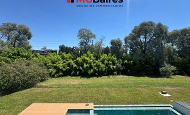 Casa a estrenar en venta en Saint Thomas Este-Oeste