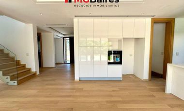 Casa a estrenar en venta en Saint Thomas Este-Oeste